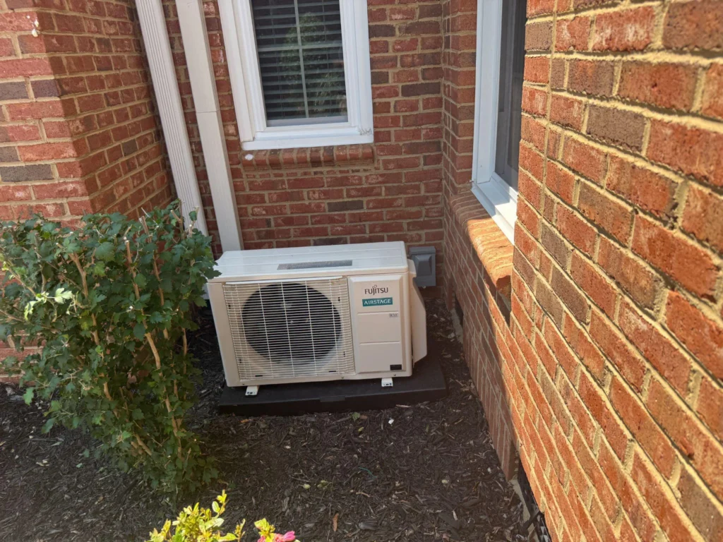 Picture of a Fujitsu mini split system